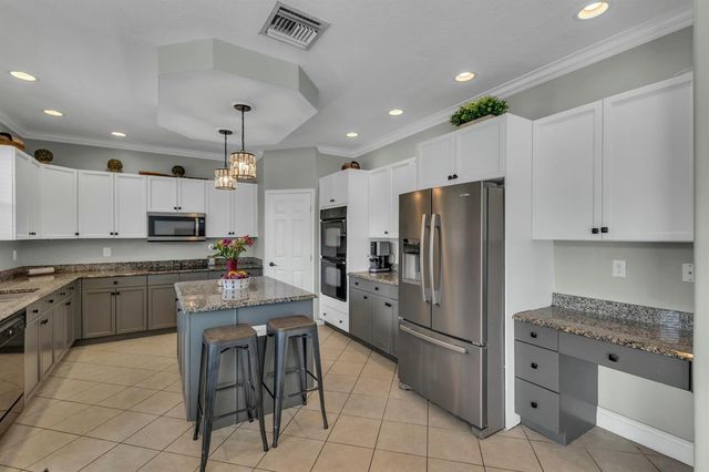 9895 Shepard Place, Wellington, FL 33414