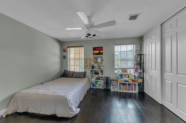 9895 Shepard Place, Wellington, FL 33414