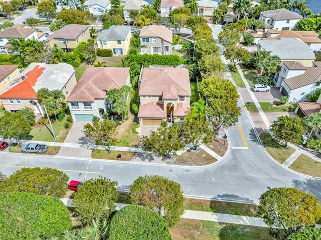 9895 Shepard Place, Wellington, FL 33414