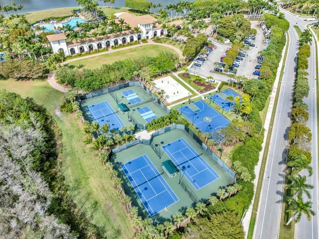 9895 Shepard Place, Wellington, FL 33414