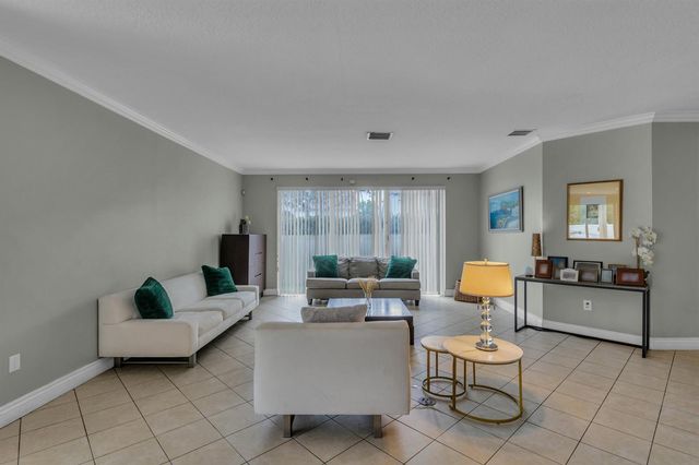 9895 Shepard Place, Wellington, FL 33414