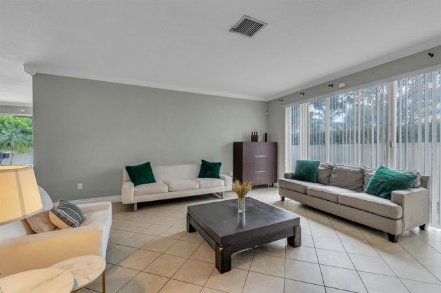 9895 Shepard Place, Wellington, FL 33414