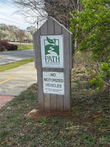 4071 Church Street, Clarkston, GA 30021