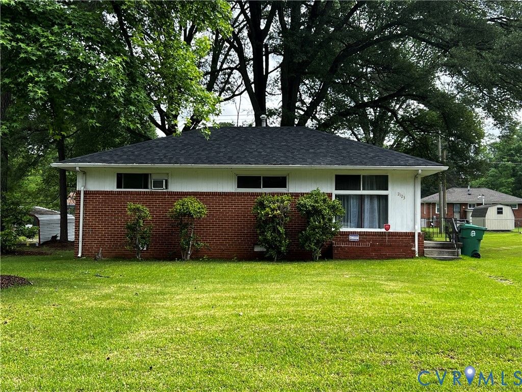 2123 Colston St, Petersburg, VA 23805