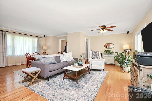 132 Vernon Drive, Davidson, NC 28036