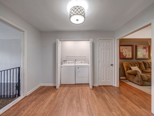 100 Oak Ave, Dickson, TN 37055