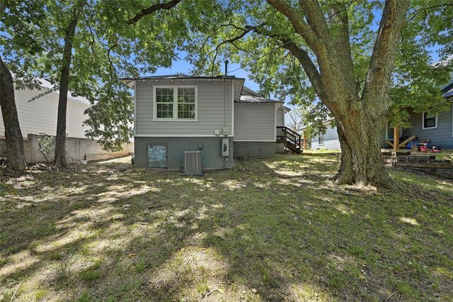 215 W Walker Street, Denison, TX 75020