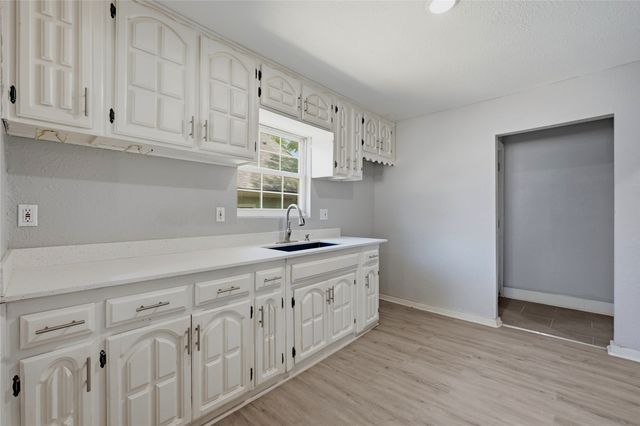 215 W Walker Street, Denison, TX 75020