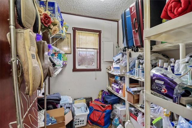 4305 NE Arthur Avenue, Des Moines, IA 50317