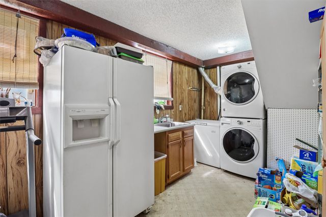 4305 NE Arthur Avenue, Des Moines, IA 50317