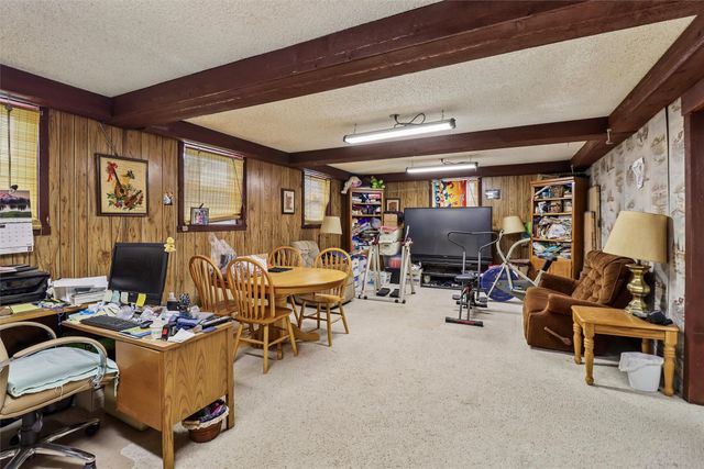 4305 NE Arthur Avenue, Des Moines, IA 50317