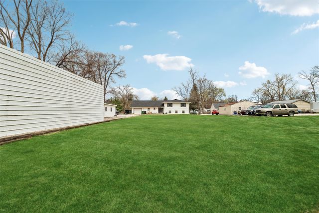 4305 NE Arthur Avenue, Des Moines, IA 50317