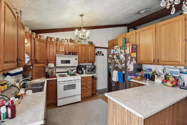 4305 NE Arthur Avenue, Des Moines, IA 50317