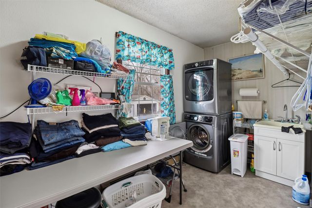 4305 NE Arthur Avenue, Des Moines, IA 50317