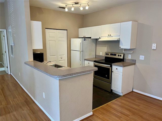 835 GRAND REGENCY POINT 203, Altamonte Springs, FL 32714