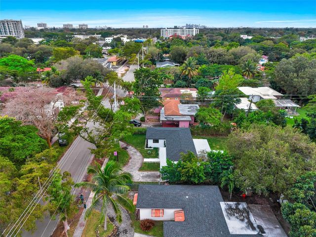 12860 NE 10th Ave, North Miami, FL 33161