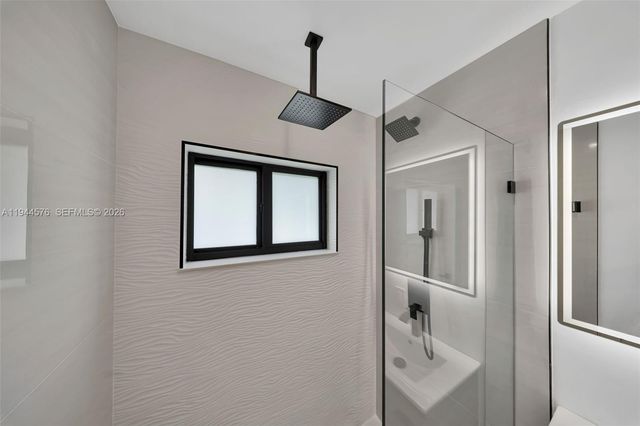 12860 NE 10th Ave, North Miami, FL 33161