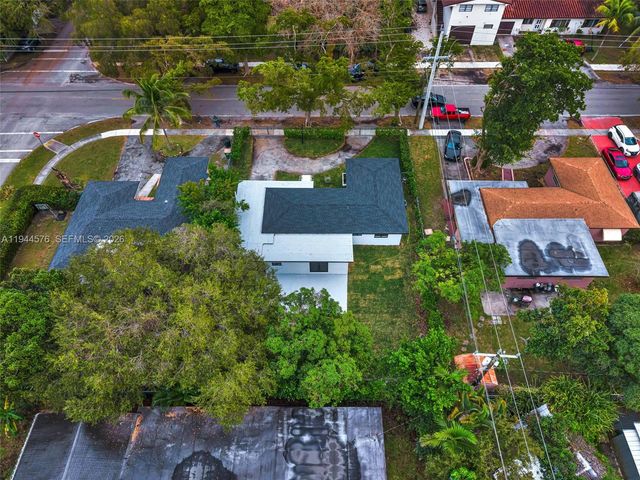 12860 NE 10th Ave, North Miami, FL 33161