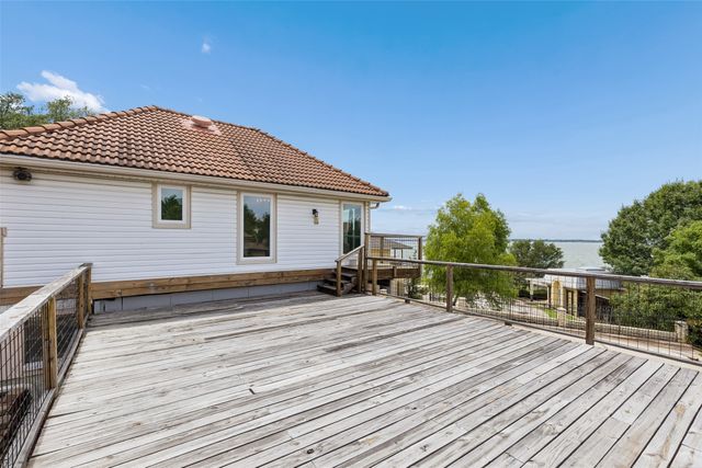 4 Eastshore Road, Heath, TX 75032