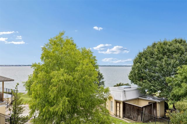 4 Eastshore Road, Heath, TX 75032