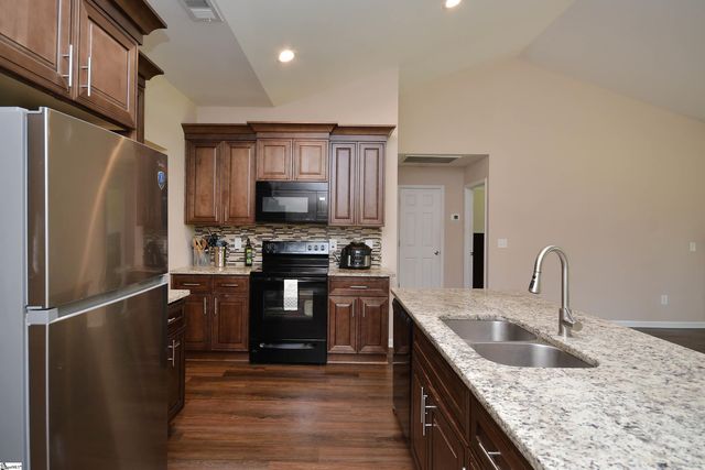 800 Broadway School Road, Belton, SC 29627