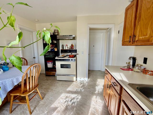 28 Beal Street, Stamford, CT 06902