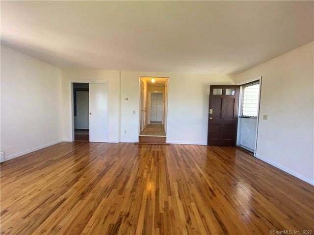 28 Beal Street, Stamford, CT 06902