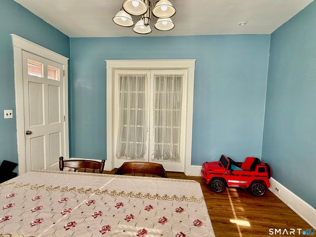 28 Beal Street, Stamford, CT 06902