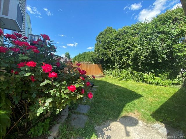 28 Beal Street, Stamford, CT 06902