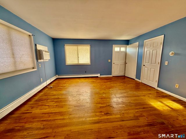 28 Beal Street, Stamford, CT 06902