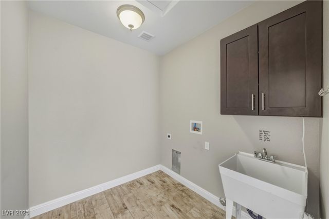 6981 Queenswood Court, Pahrump, NV 89061