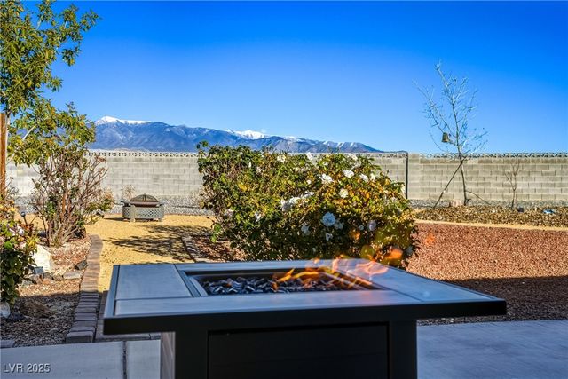 6981 Queenswood Court, Pahrump, NV 89061