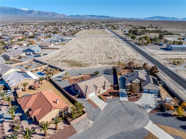 6981 Queenswood Court, Pahrump, NV 89061