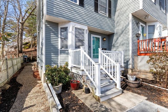 8-10 Menlo Terrace A, Lynn, MA 01905