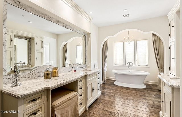 8531 N 49TH Street, Paradise Valley, AZ 85253