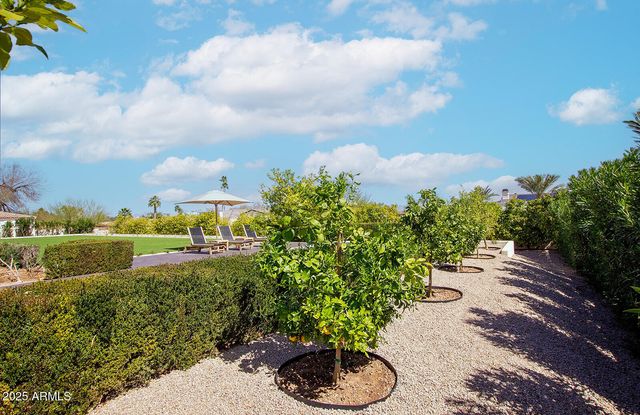 8531 N 49TH Street, Paradise Valley, AZ 85253