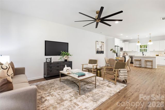 8425 Old Plank Road, Charlotte, NC 28216