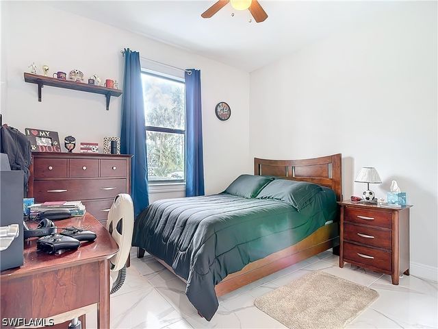 4160 10th AVE NE, Naples, FL 34120