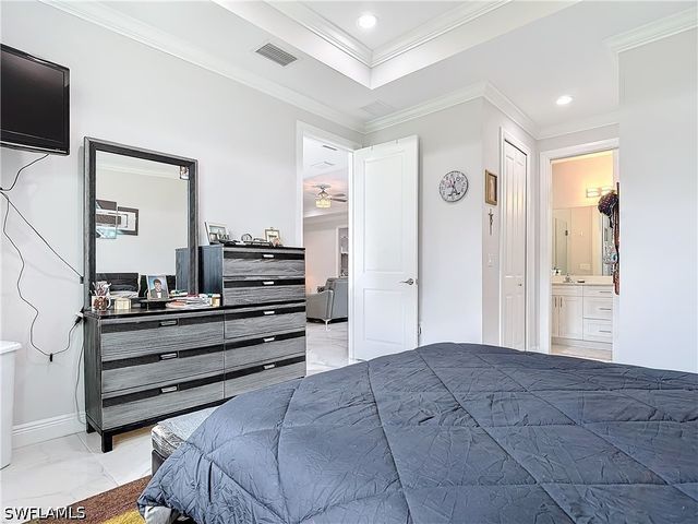 4160 10th AVE NE, Naples, FL 34120