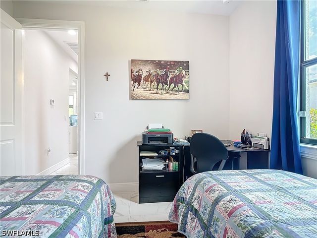 4160 10th AVE NE, Naples, FL 34120