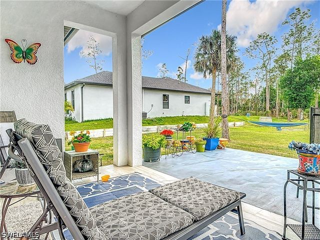 4160 10th AVE NE, Naples, FL 34120