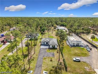 4160 10th AVE NE, Naples, FL 34120