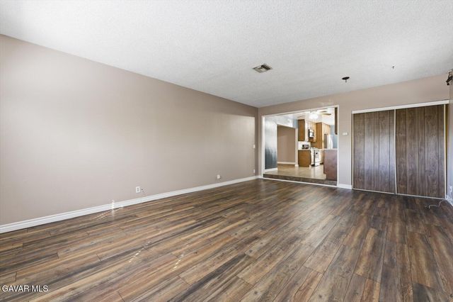 15944 Gledhill Street, North Hills, CA 91343