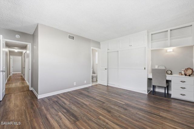 15944 Gledhill Street, North Hills, CA 91343