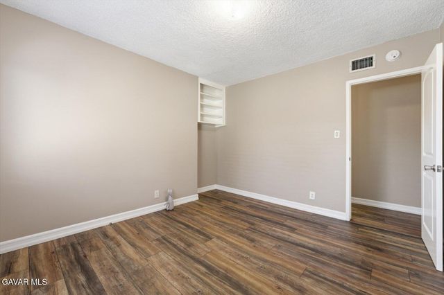 15944 Gledhill Street, North Hills, CA 91343