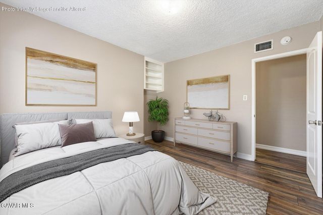 15944 Gledhill Street, North Hills, CA 91343