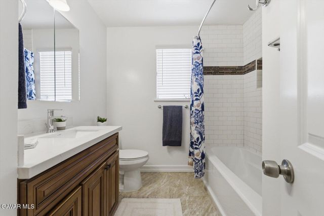 15944 Gledhill Street, North Hills, CA 91343