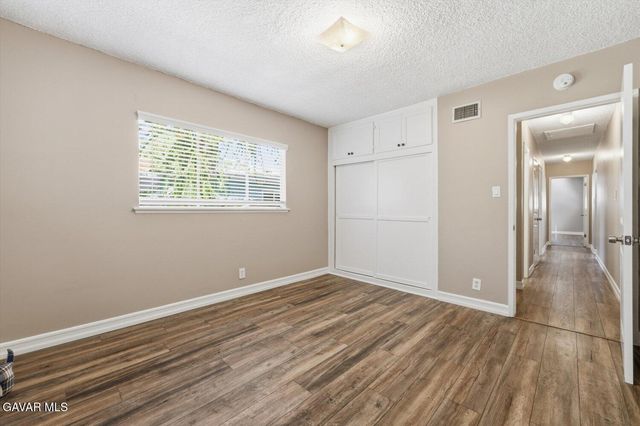 15944 Gledhill Street, North Hills, CA 91343