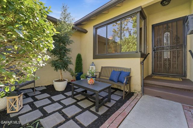 15944 Gledhill Street, North Hills, CA 91343
