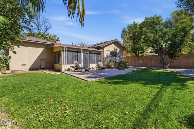 15944 Gledhill Street, North Hills, CA 91343